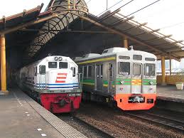 Jalur KA Stasiun Tawang-Tanjung Emas Ditargetkan Beroperasi 2015